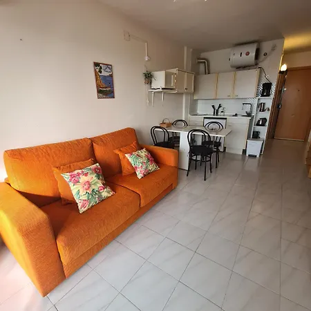 Maui Costabrava Apartment Empuriabrava